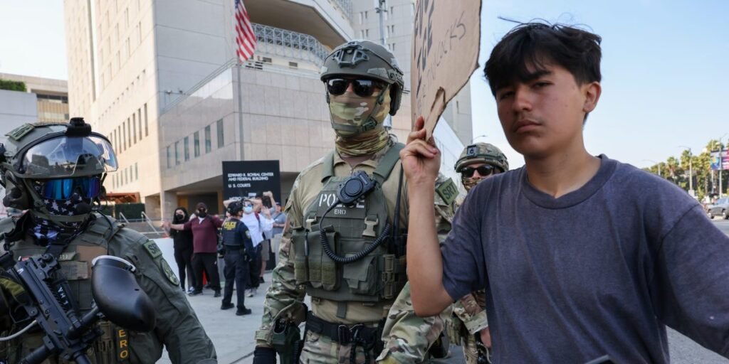 Feds Make It a Crime to Give PPE to ICE Protesters