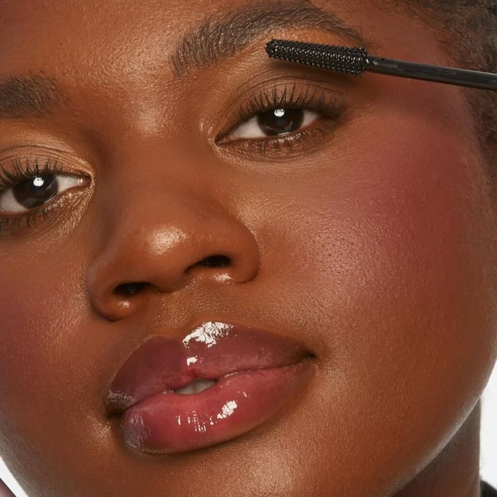 Mascara That Won't Run, Smudge, or Flake, According to Amazon Shoppers