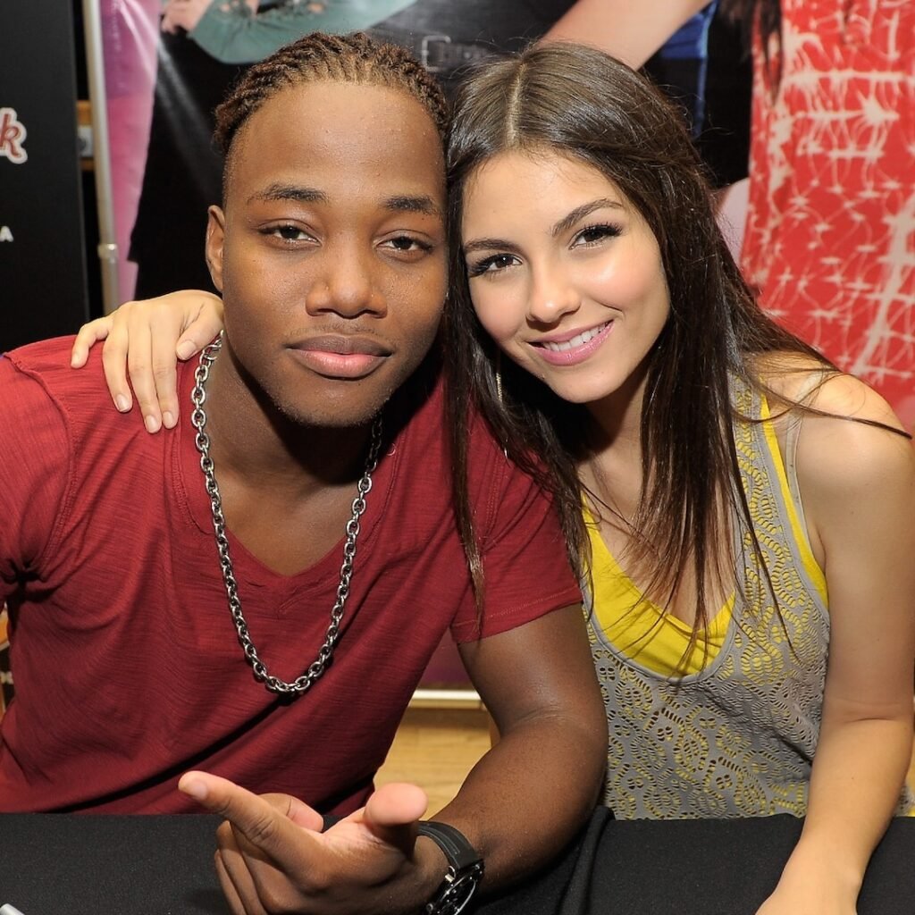 Victoria Justice Has Reunion With Victorious Costar Leon Thomas