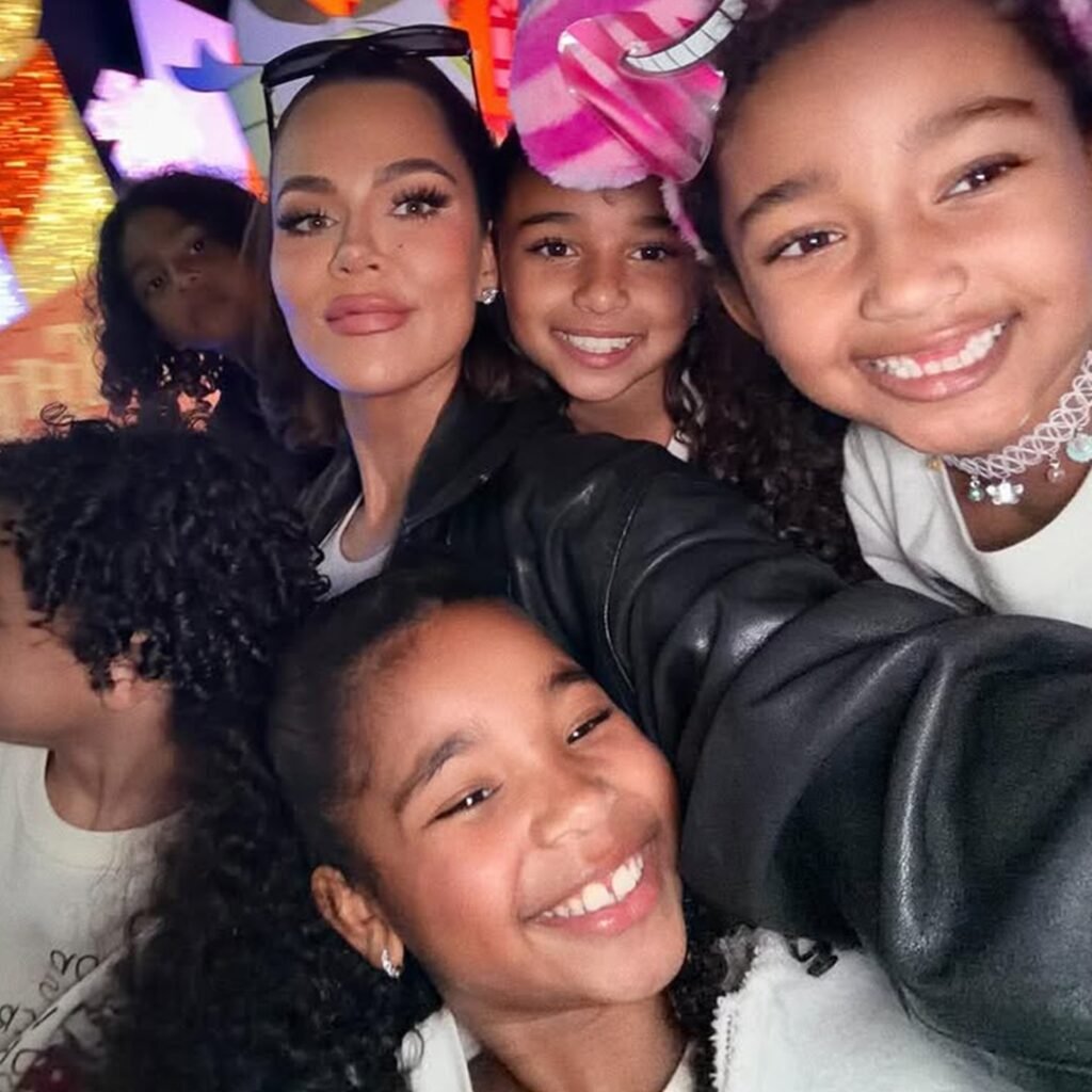 Kardashian-Jenners Christmas 2025, Christmas Eve Party