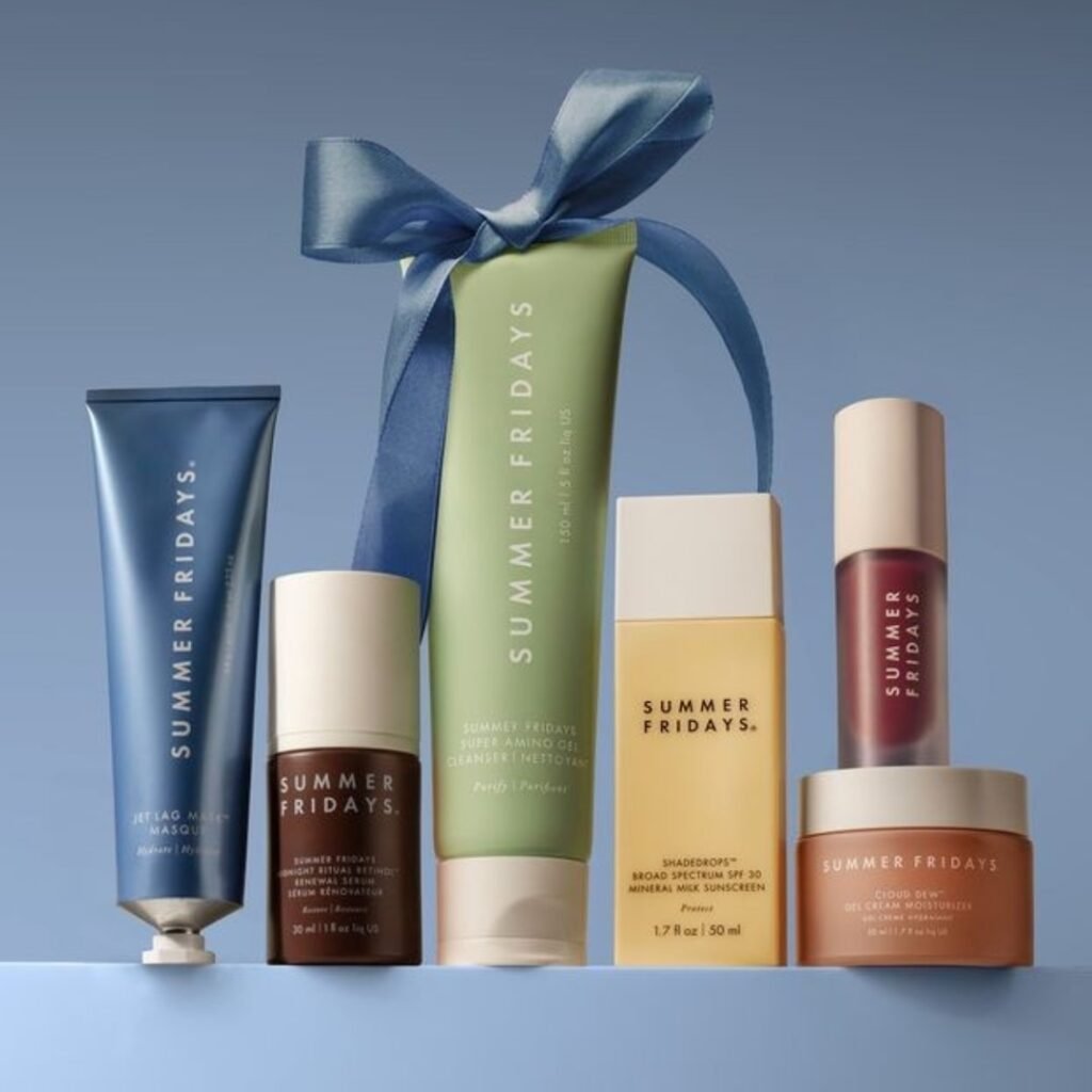 The 10 Best Amazon Holiday Gifts Shoppers Want in 2025, Starting at $14