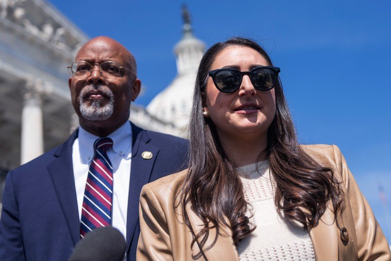 Democrats Sound Alarm About Trump Effort to Obtain Backdoor War Authorization Democrats Sound Alarm About Trump Effort to Obtain Backdoor War Authorization