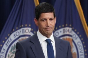People Are Starting to Worry if Kevin Warsh is a Credible Fed Chair People Are Starting to Worry if Kevin Warsh is a Credible Fed Chair