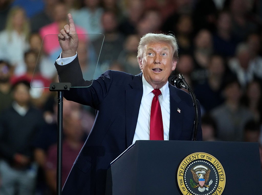 While One Challenge to Trump’s Election Order Reaches SCOTUS, He Notches Early Win in Parallel Case While One Challenge to Trump’s Election Order Reaches SCOTUS, He Notches Early Win in Parallel Case