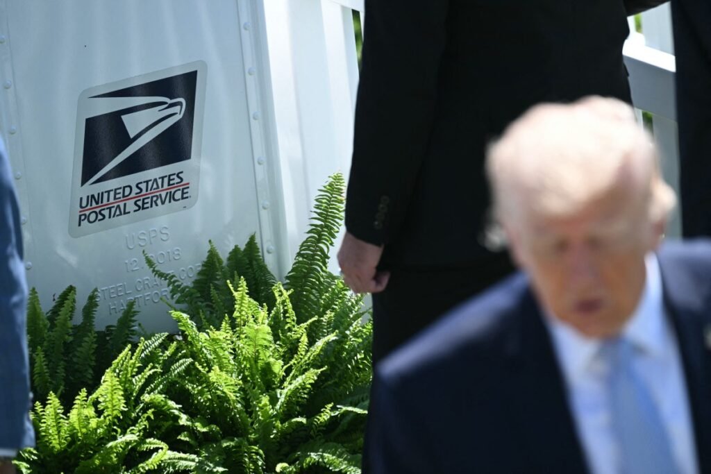 ‘A Shit Show’: Postal Service Whistleblower Warns That New Project Will Sow Chaos in Election ‘A Shit Show’: Postal Service Whistleblower Warns That New Project Will Sow Chaos in Election